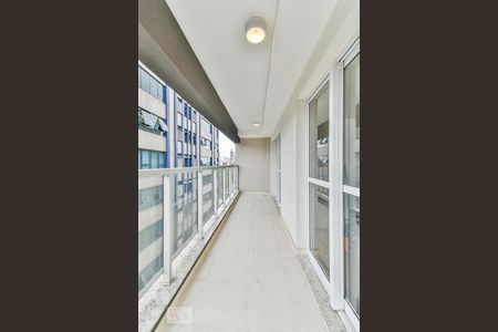 Varanda de apartamento à venda com 1 quarto, 63m² em Alto de Pinheiros, São Paulo