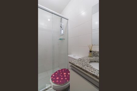 Banheiro de apartamento à venda com 2 quartos, 54m² em Barra Funda, São Paulo
