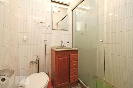 Banheiro da Suíte. de apartamento para alugar com 1 quarto, 40m² em Copacabana, Rio de Janeiro