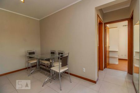 Apartamento à venda com 2 quartos, 56m² em Vila Ipiranga, Porto Alegre