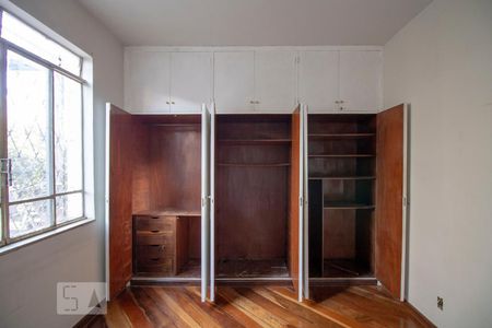 Quarto 02 de apartamento para alugar com 2 quartos, 65m² em Serra, Belo Horizonte