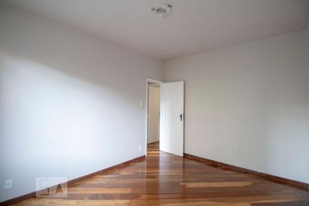 Quarto de apartamento para alugar com 2 quartos, 65m² em Serra, Belo Horizonte