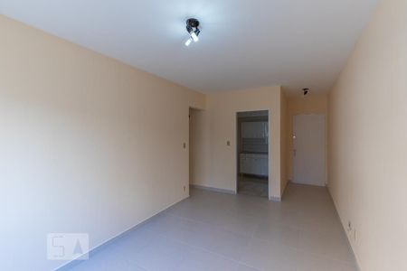 Sala de apartamento à venda com 1 quarto, 45m² em Cambuí, Campinas