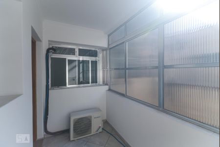 Apartamento para alugar com 104m², 2 quartos e sem vaga Apartamento para alugar com 104m², 2 quartos e sem vagaÁrea de Serviço