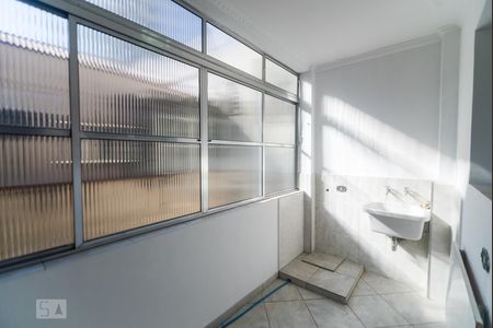 Apartamento para alugar com 104m², 2 quartos e sem vaga Apartamento para alugar com 104m², 2 quartos e sem vagaÁrea de Serviço