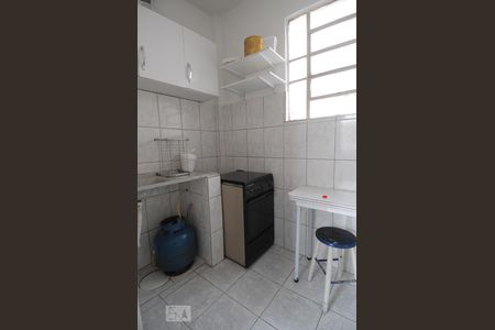 Cozinha de kitnet/studio à venda com 1 quarto, 30m² em Azenha, Porto Alegre