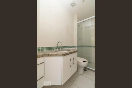 Banheiro Social de apartamento à venda com 2 quartos, 58m² em Maceió, Niterói