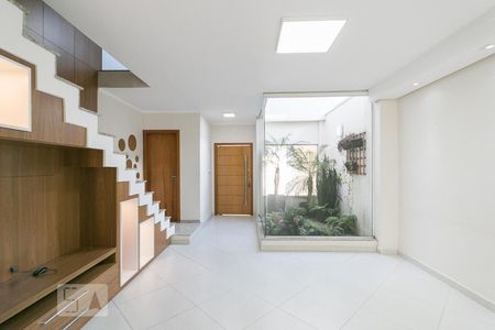 Sala 1 de casa para alugar com 3 quartos, 170m² em Vila Santo Estéfano, São Paulo