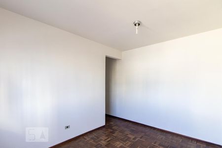 Quarto 2 de apartamento para alugar com 2 quartos, 51m² em Rebouças, Curitiba