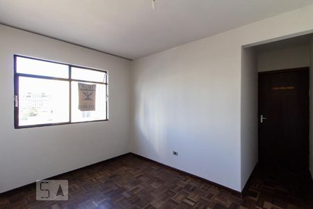 Quarto 2 de apartamento para alugar com 2 quartos, 51m² em Rebouças, Curitiba