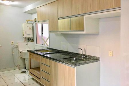 Cozinha  de apartamento para alugar com 2 quartos, 60m² em Humaitá, Porto Alegre