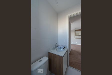 Banheiro de apartamento para alugar com 2 quartos, 70m² em Olímpico, São Caetano do Sul