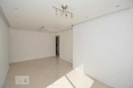 Sala de apartamento para alugar com 2 quartos, 78m² em Piedade, Rio de Janeiro