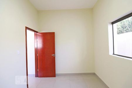 Quarto 2 de casa para alugar com 5 quartos, 270m² em Setor Coimbra, Goiânia