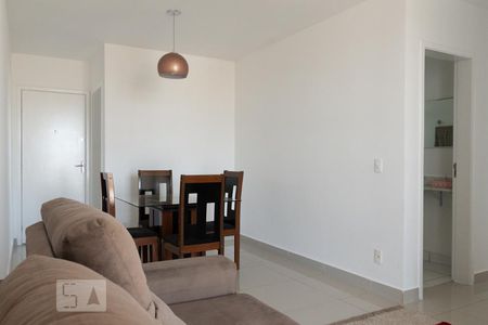 Sala de apartamento para alugar com 3 quartos, 70m² em Jardim Guanabara, Belo Horizonte