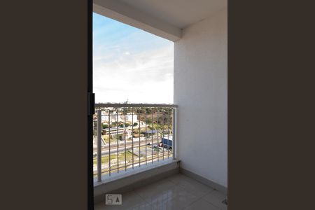 Sala - Visão da Sacada de apartamento para alugar com 3 quartos, 70m² em Jardim Guanabara, Belo Horizonte