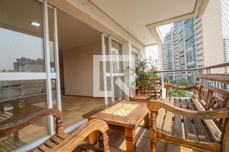 Varanda de apartamento para alugar com 4 quartos, 148m² em Vila Suzana, São Paulo