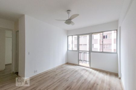 Sala de apartamento para alugar com 1 quarto, 49m² em Vila Olímpia, São Paulo