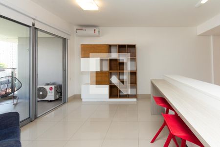 Sala/Cozinha de apartamento para alugar com 1 quarto, 68m² em Vila Nova Conceição, São Paulo