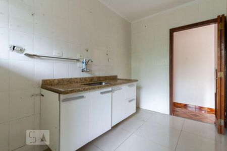 Cozinha de apartamento para alugar com 2 quartos, 47m² em Vila Sílvia, São Paulo
