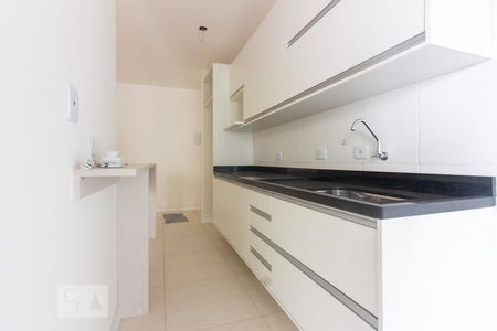 Cozinha  de apartamento à venda com 2 quartos, 60m² em Jaguaribe, Osasco