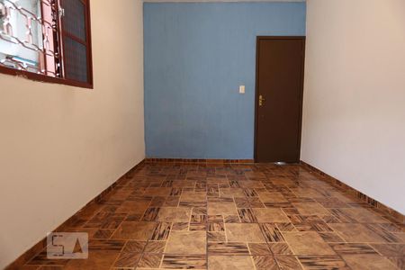 Quarto 1  de casa à venda com 2 quartos, 100m² em Conjunto Residencial Butantã, São Paulo