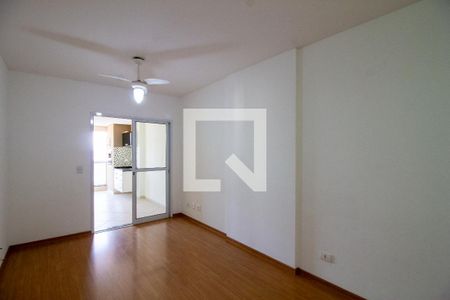 Sala de apartamento para alugar com 3 quartos, 76m² em Vila Galvão, Guarulhos