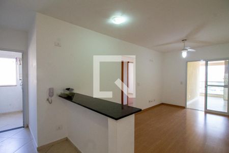 Sala de apartamento para alugar com 3 quartos, 76m² em Vila Galvão, Guarulhos