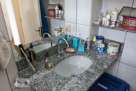 Banheiro (Pia) de apartamento para alugar com 3 quartos, 85m² em Cambuci, São Paulo