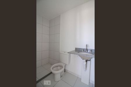 Banheiro de apartamento à venda com 2 quartos, 127m² em Vila Ipojuca, São Paulo