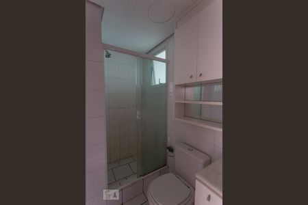 Banheiro de apartamento para alugar com 1 quarto, 40m² em Bela Vista, Porto Alegre