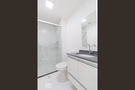 Banheiro de apartamento para alugar com 1 quarto, 35m² em Brás, São Paulo