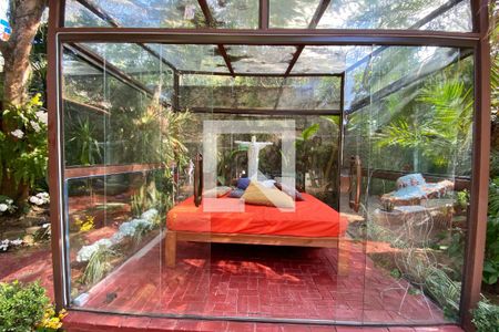 Casa à venda com 600m², 7 quartos e 1 vaga Casa à venda com 600m², 7 quartos e 1 vagaÁrea externa