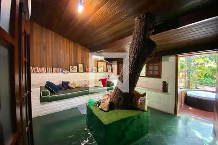 Casa à venda com 600m², 7 quartos e 1 vaga Casa à venda com 600m², 7 quartos e 1 vagaQuarto 3