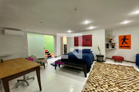 Casa à venda com 600m², 7 quartos e 1 vaga Casa à venda com 600m², 7 quartos e 1 vagaQuarto 5