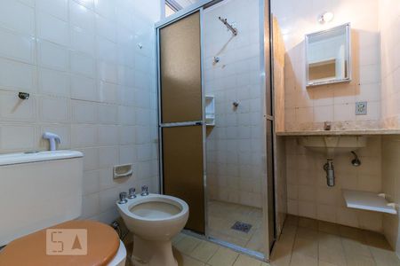 Banheiro de apartamento para alugar com 1 quarto, 58m² em Centro, Campinas