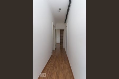 Corredor de apartamento para alugar com 2 quartos, 64m² em Vila Guarani (z Sul), São Paulo