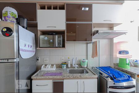 Cozinha de apartamento para alugar com 2 quartos, 60m² em São Cristóvão, Rio de Janeiro