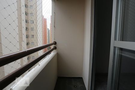 Sacada de apartamento para alugar com 3 quartos, 64m² em Continental, Osasco