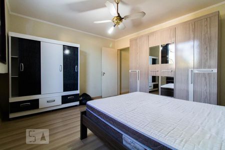Quarto de apartamento à venda com 1 quarto, 60m² em Menino Deus, Porto Alegre