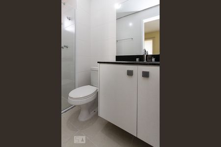 Banheiro de kitnet/studio para alugar com 1 quarto, 35m² em Vila Regente Feijó, São Paulo