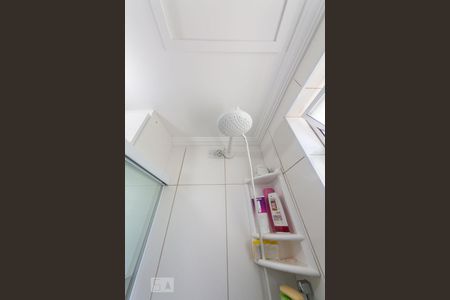 Banheiro de apartamento à venda com 2 quartos, 50m² em Vila Carminha, Campinas