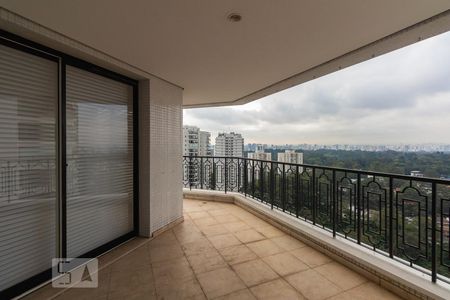 Varanda de apartamento para alugar com 4 quartos, 309m² em Jardim Marajoara, São Paulo