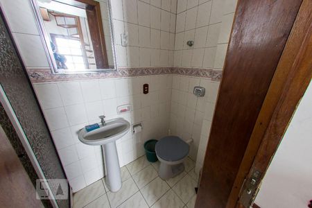 Banheiro de apartamento à venda com 2 quartos, 59m² em Jardim Botânico, Porto Alegre