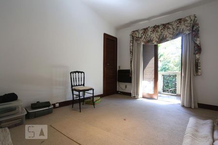 Casa à venda com 560m², 5 quartos e 6 vagas Casa à venda com 560m², 5 quartos e 6 vagasQuarto 1