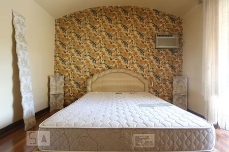 Casa à venda com 560m², 5 quartos e 6 vagas Casa à venda com 560m², 5 quartos e 6 vagasSuíte