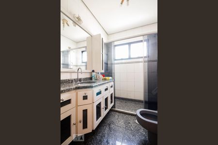 Banheiro  de apartamento à venda com 4 quartos, 270m² em Vila Prudente, São Paulo