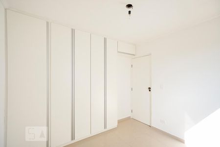 Quarto 1 de apartamento para alugar com 2 quartos, 52m² em Vila Santana, São Paulo