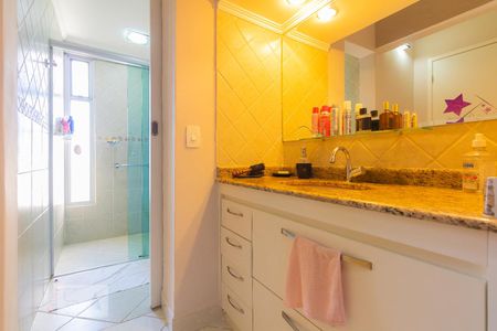 Banheiro de apartamento para alugar com 2 quartos, 76m² em Chácara Santo Antônio, São Paulo