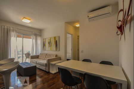 Sala de apartamento para alugar com 2 quartos, 74m² em Vila Gertrudes, São Paulo